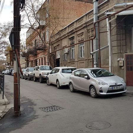 Cozy Apartment In Old Тбилиси Экстерьер фото