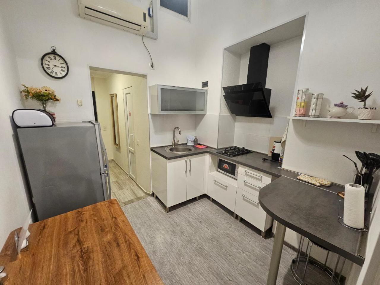 Cozy Apartment In Old Тбилиси Экстерьер фото